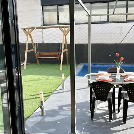 Apartbeach Las De Castellvell Сasa de vacaciones
